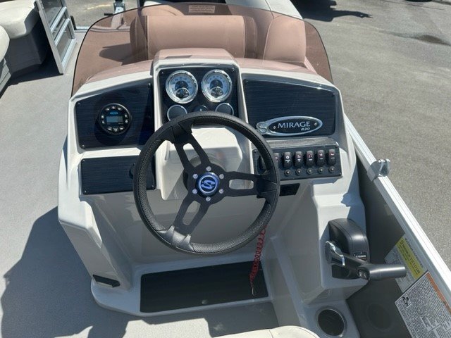 The definition of an outboard motor is a detachable engine mounted on outboard brackets on the stern of your boat.  This configuration will have only one single engine.