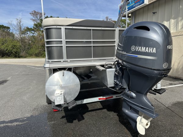 Is your family being pulled in different directions? Whether it's fishing, tubing, skiing or just cruising along enjoying the scenery, there are few forms of recreation that offer families the chance to reconnect like a day spent together on the water.