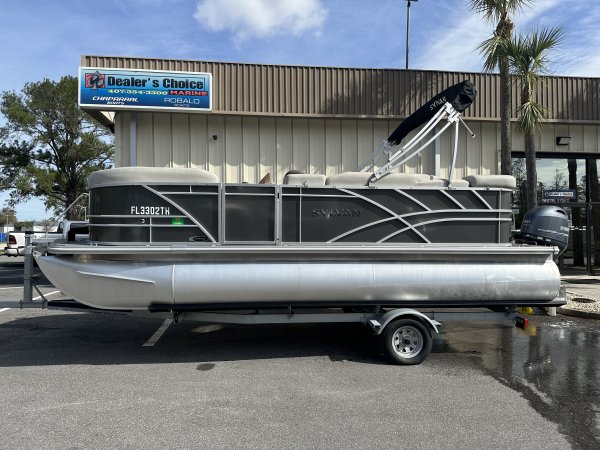 Small lightweight and, durable boats made of aluminum are most often used for freshwater fishing. They are generally very simple craft, featuring riveted or welded aluminum hulls and bench seating.