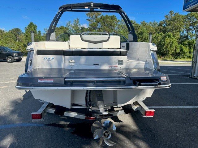 Is your family being pulled in different directions? Whether it's fishing, tubing, skiing or just cruising along enjoying the scenery, there are few forms of recreation that offer families the chance to reconnect like a day spent together on the water.