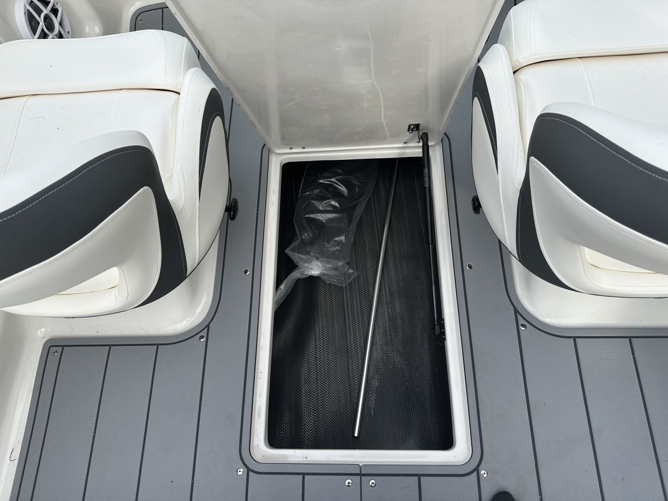 High performance boats were originally designed for offshore powerboat racing. The fast, powerful boats became notorious as the drug smuggling boat of choice in many parts of the world starting in the 1980s.