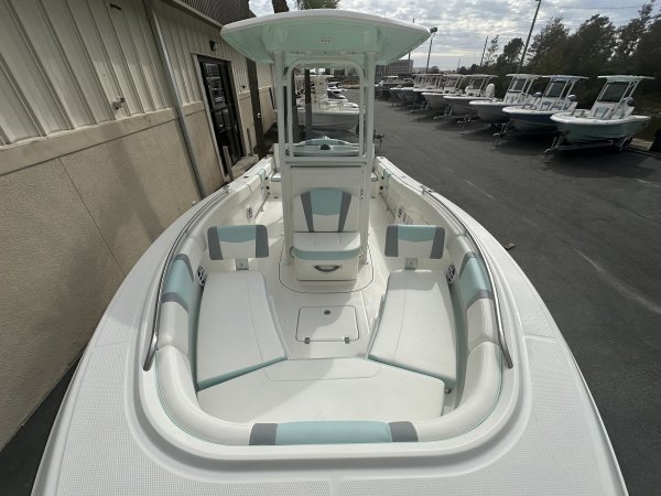 Is your family being pulled in different directions? Whether it's fishing, tubing, skiing or just cruising along enjoying the scenery, there are few forms of recreation that offer families the chance to reconnect like a day spent together on the water.