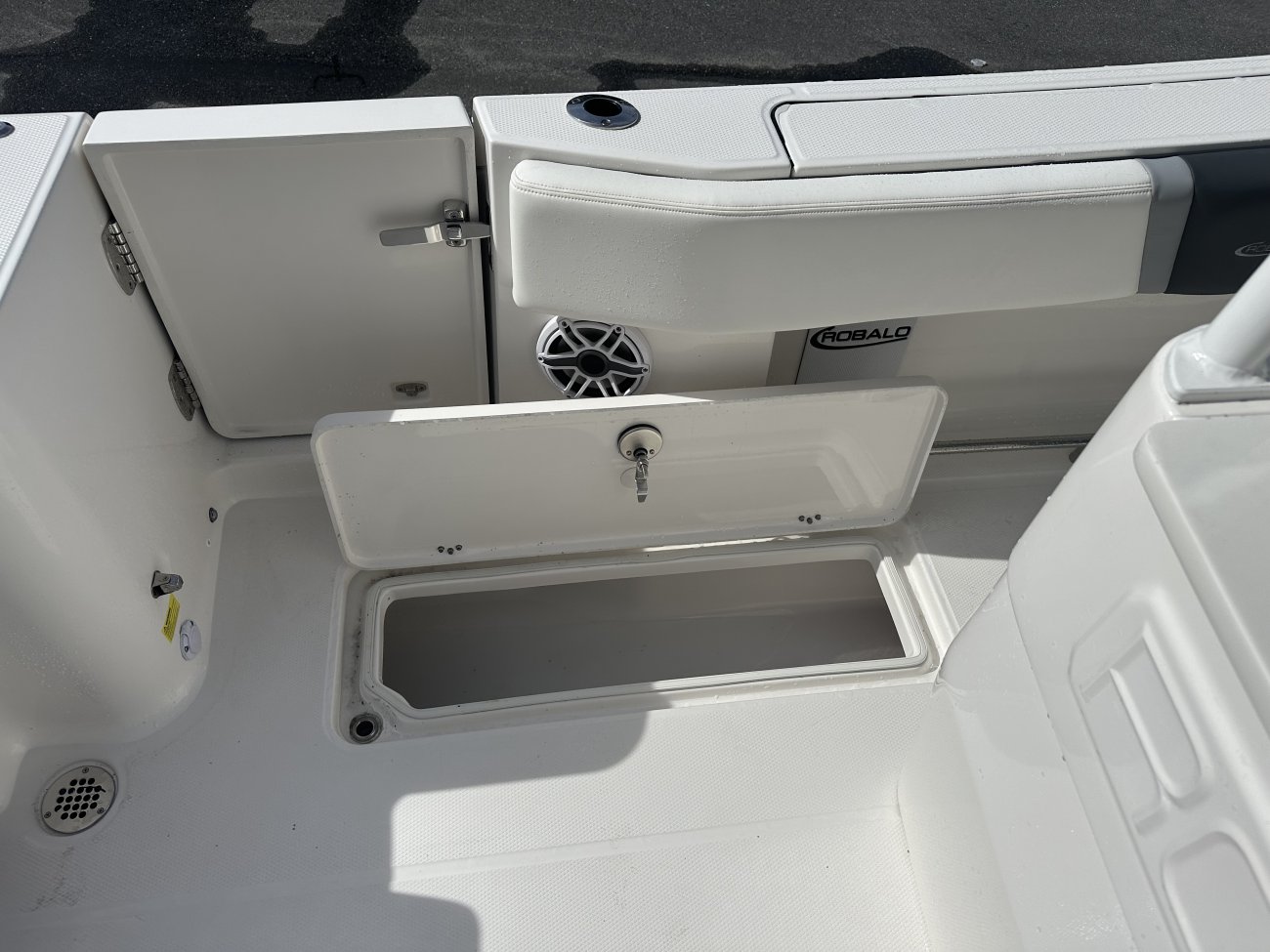 Is your family being pulled in different directions? Whether it's fishing, tubing, skiing or just cruising along enjoying the scenery, there are few forms of recreation that offer families the chance to reconnect like a day spent together on the water.